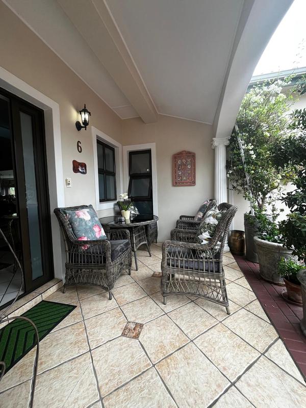 5 Bedroom Property for Sale in Rome Glen Western Cape